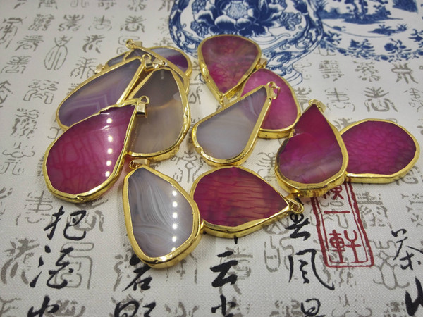 The landscape natural agate pendant 18K chip package edge fashion jewelry in Europe and America of the original stone ornaments personalized