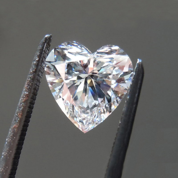 0.1CT-4CT heart cut top grade D color VVS1 moissanite diamond easy to pass the test 0.5CT or more give a moissanite certificate's report