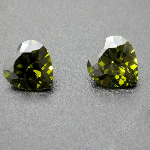 500pcs/Lot Peridot CZ Heart Shape 3-8mm Cubic Zirconia Machine Cut Synthetic Loose Stones For Jewelry Setting Free Ship