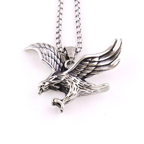 European and American personality domineering eagle pendant stainless steel man eagle necklace animal titanium steel man necklace