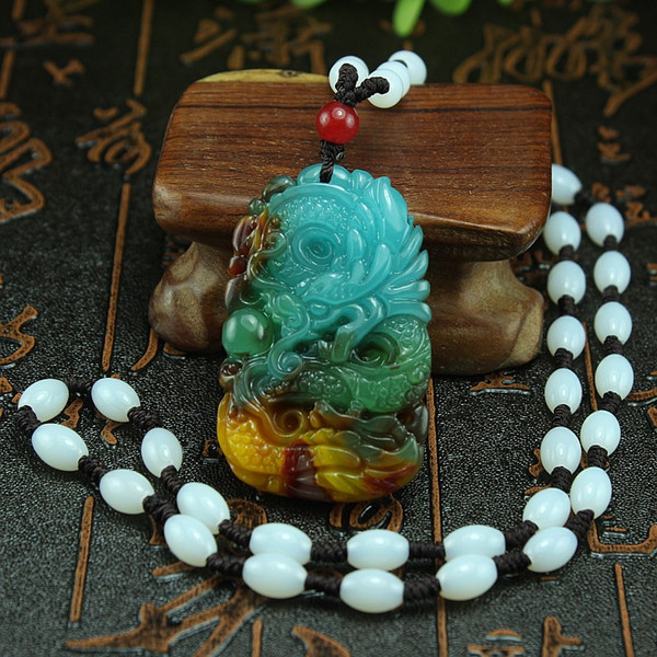 Free shipping Xinjiang chicken blood jade dragon pendant and Tian Yulong pendant gold silk jade dragon necklace pendant