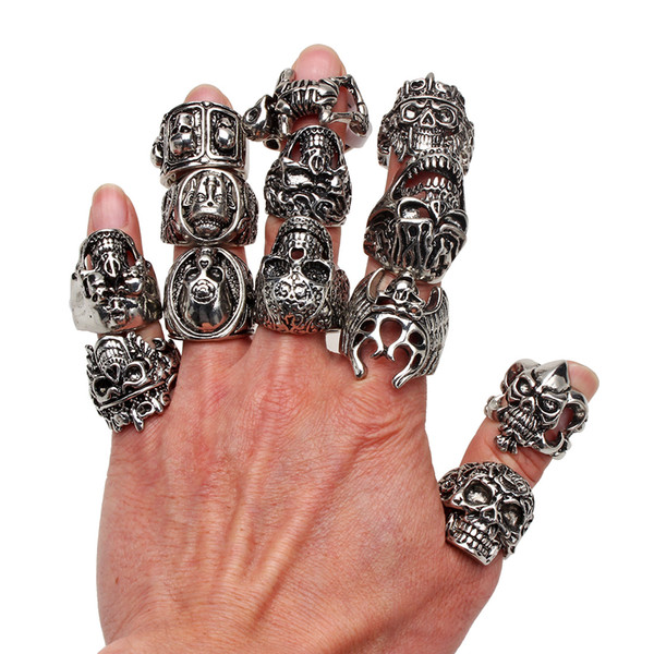 Wholesale Lots OverSize Gothic Skull Carved Biker Mixed Styles lots Men's Anti-Silver Rings Retro New Jewelry r0079