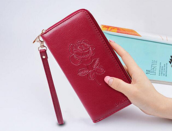 Korean version of the 2019 new hand wallet women's long zipper multi-function wild wallet free shipping A2