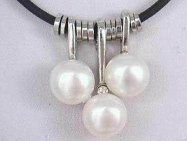 Free Shipping >>>>Pretty White Pearl Pendant Leather Necklace 17