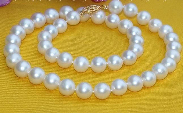 Free Shipping >>>>AAA 8-9mm White Freshwater Cultured Pearl Necklace 18 inches