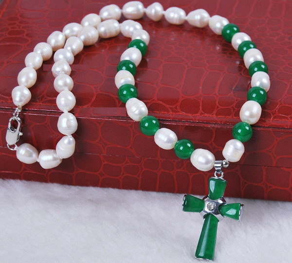 Free Shipping >>>>Genuine White Akoya Cultured Pearl/Green Jade Cross pendant(25X35MM) necklace