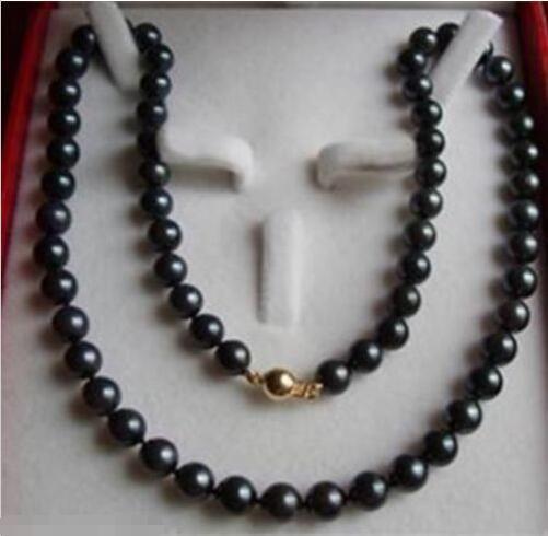 Charming 8-9mm Black SaltWater Cultured Pearl Necklace