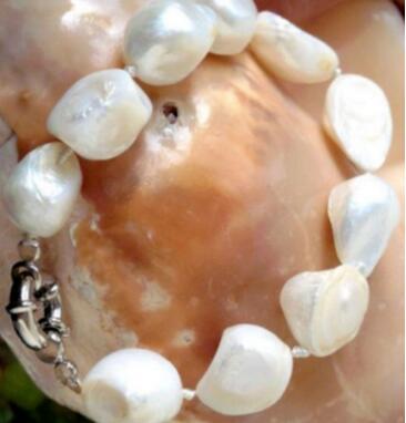 Charming 10x12mm Baroque White Freshwater Pearl Bracelet 7.5 