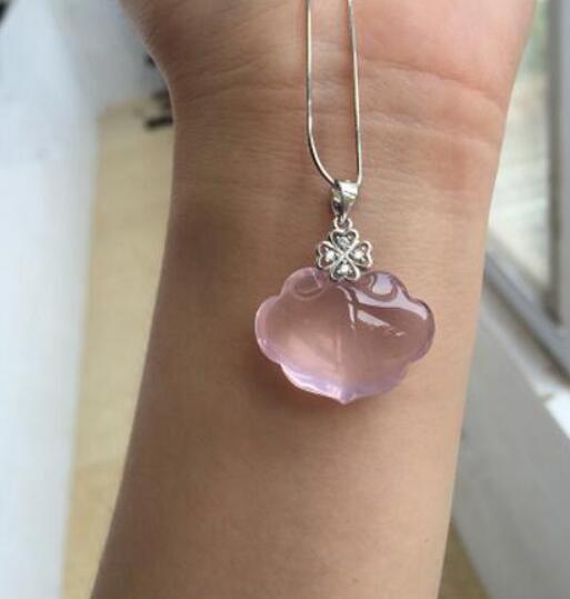 FREE SHIPPING + +Mozambique natural crystal powder through ice heart love love heart necklace