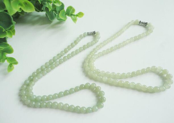 FREE SHIPPING + Natural Xinjiang Hetian bead necklace female green exquisite oil