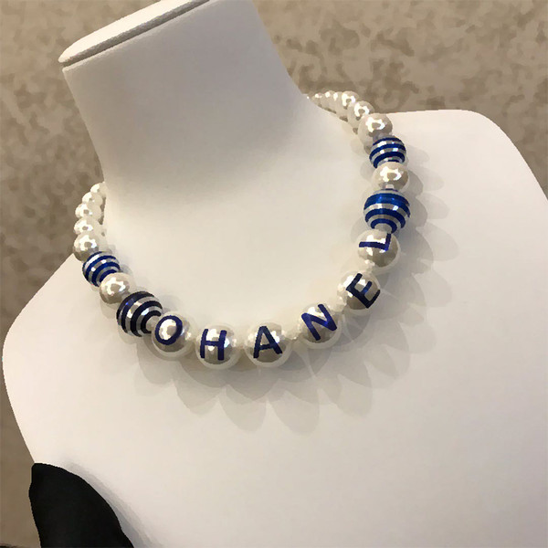 New Arrival Letter Beaded Necklace with Stamp Women Luxury Necklace Pearl Designer Necklace with Adjustable Chain with Box