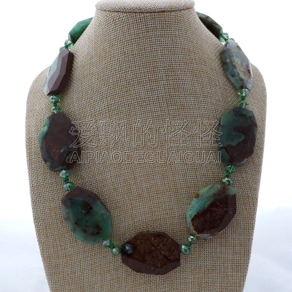 N012610 21'' Chrysoprase faceted Necklace