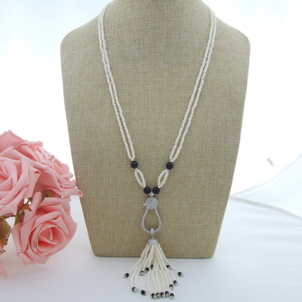 N022928 25'' White Rondelle Coral Onyx Necklace CZ Pendant