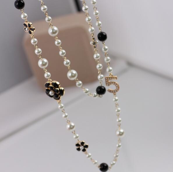 Elegant Women Number 5 Long Pearl Sweater Chain Black White Enamel Camellia Flower Necklace Women Girl Party Jewelry Accessories
