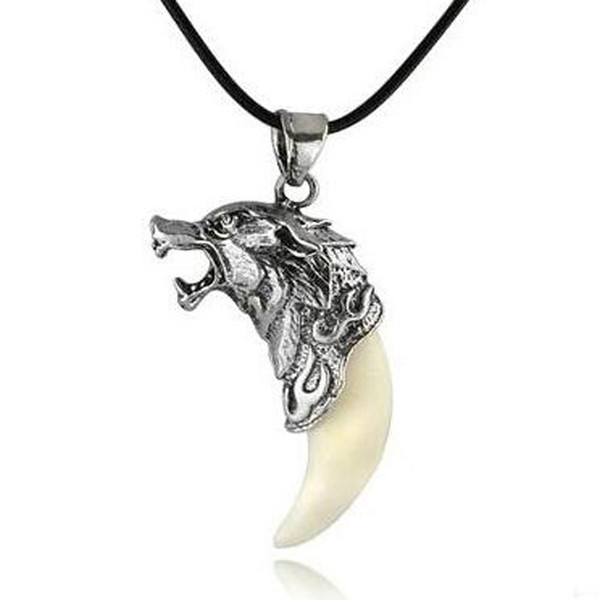 Men Retro Wolf Fang Tooth Pendant Necklace Vintage Wolf Tooth Spike Pendants Male Personality Fashion Jewelry