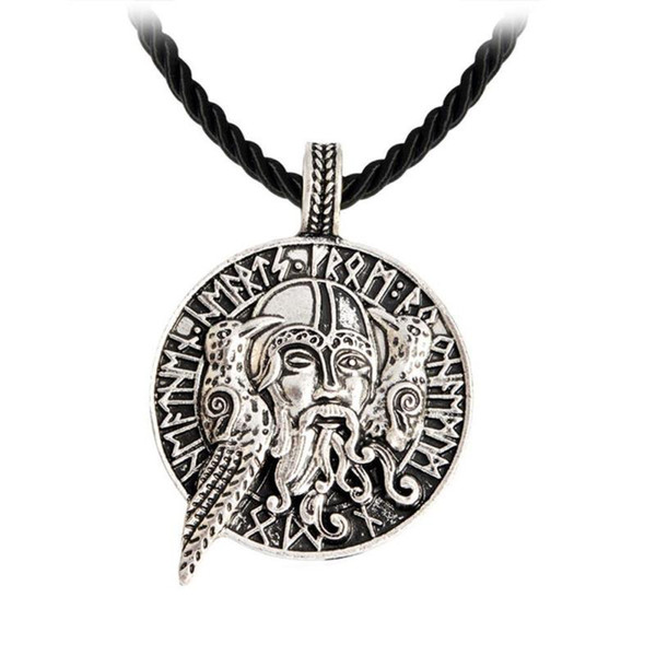 Retro Pendant Necklaces Norse Vikings Warrior Head with Crow Talisman Round Totem Rope Chain Viking Amulet Pendants Necklace Y1