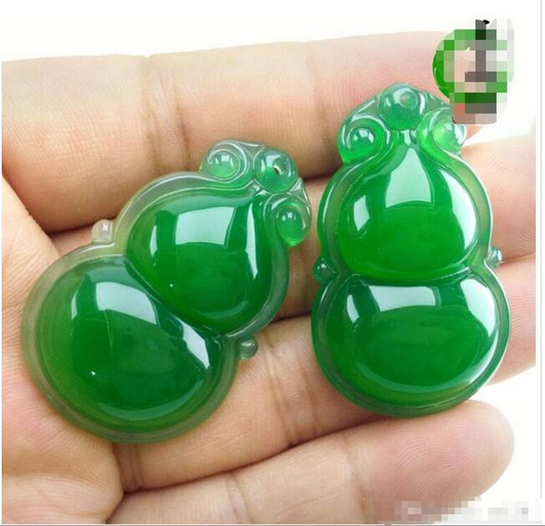 Wholesale - Green emerald green water onyx chalcedony section calabash gourd life pendant hot to send a friend