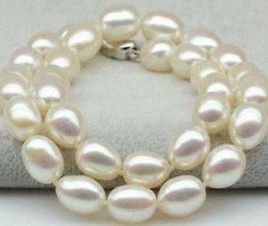 Gorgeous 8-9mm natural south seas white pearl necklace 18inch 14K gold clasp