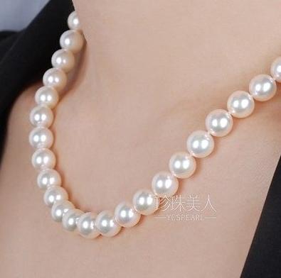 Gorgeous 9-10MM south sea white pearl necklace 17inch 14K gold clasp