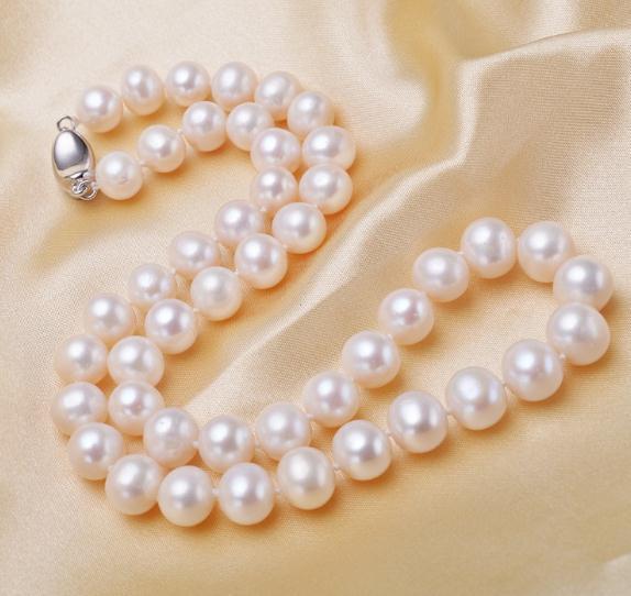 9-10mm White Natural Freshwater Pearl Necklace 17 Inch 925 Silver