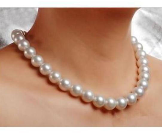 Noble Natural 9-10mm South Sea White Pearl Necklace 17.5inch 14k Gold Clasp