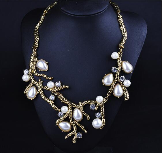 wholesale fashion women neck chain 2017 hot selling retro style short chokers fashion necklace crystal necklace collarbone chain B963