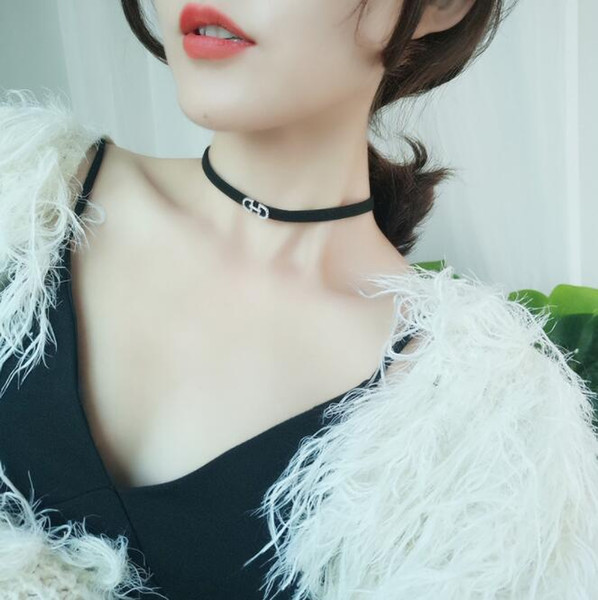 Fashion Luxury Black Small Necklace Personality 100 Matching Collar Long Chain Sweater Chain Female Fashion Accessories