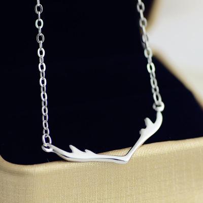 Korean fashion necklace small antlers clavicle chain hot jewelry Korean necklace