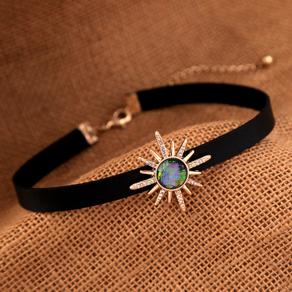 Luxury High-grade Sweet Micro Zircon Sun Sunflower Charm Chokers Necklaces For Women, Fine Custom Jewelry Accessories