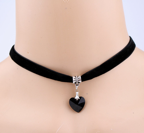 Gothic Choker Necklace Love Heart Crystal Pendant Sailor Moon Woman Girl Jewelry Retro Fashion Necklaces One Direction