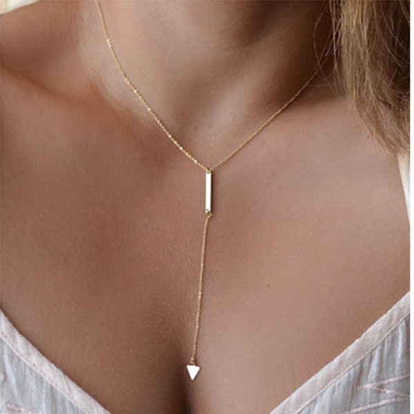 Simple European and American style simple metallic strip geometric triangle 2018 new wedding dress jewelry accessories tassel women's short