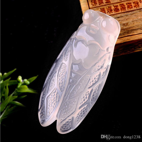 Natural high-chalced chalk hand-known cicadas men and women pendant agate necklace jade pendant blockbuster