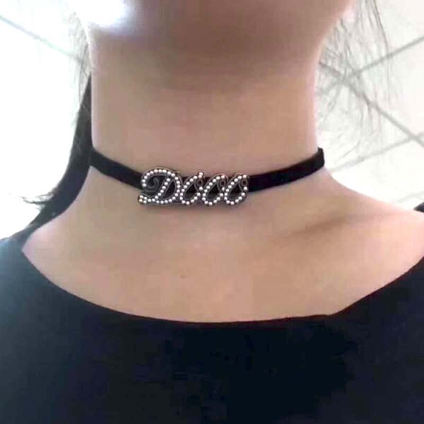 Luxury Pearl Letters Chokers Necklace With Letters Stamp Brand Design Necklaces For Women Girl Retro Necklace Jewelry Accessories