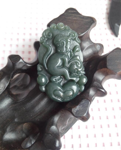 China's xinjiang hetian jade zodiac monkey peace pendant with free shipping F3