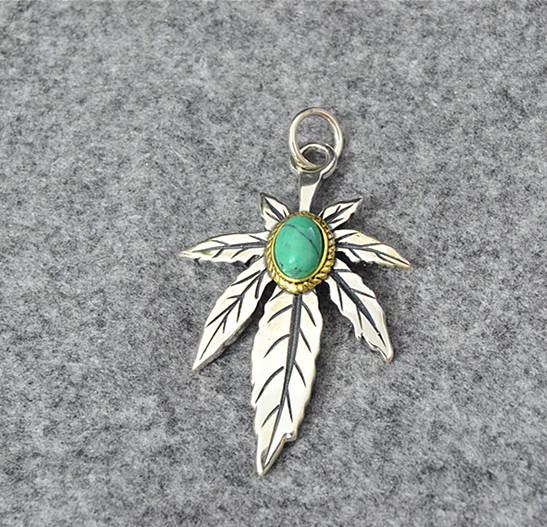 Takahashi Kagura Goro's 925 Sterling Silver Creative Turquoise Maple Leaf Pendant Simple Personality Thai Silver Pendant