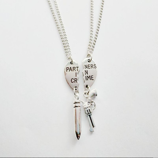 Partners in Crime Broken Heart Necklace Pendant Best Friend Sweapon Gun Bullet Couple Necklace Women Jewelry Bff Friendship Gift Accessories