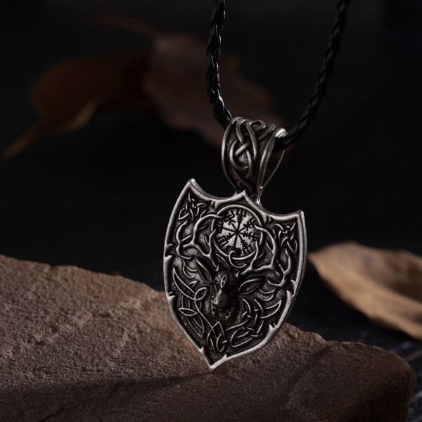 BC0035 Viking series retro pendant Religious Vintage ancient silver Nordic mythology cattle head embossed shield pendant necklace wholesale