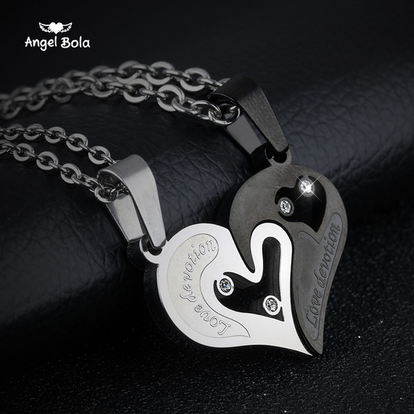 Fashion Mens Stainless Steel Chain Black Heart Love Necklaces for Couples Korean Ladies Fashion Trendy Paired Suspension Pendants Model