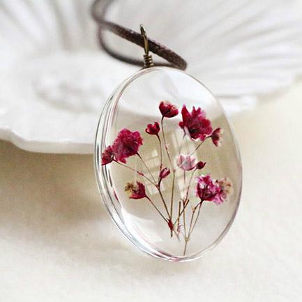 Handmade Dried Flower Necklace Gypsophila Time Dome Glass Pendant Leather Chain Boho Long Statement Necklaces Summer Jewelry