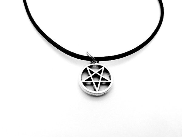 Npc-Antique Silver Pentagram Pendant Necklace Round Pentagram Necklace Geometric Stars Polygonal Triangle Star Planet Necklace Jewelry