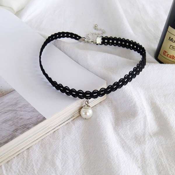 Minimalist Handwork Style Fashion Pearl Hanging Necklace Lace Beautiful Hollow-out Clavicle Chain Female Jewelry