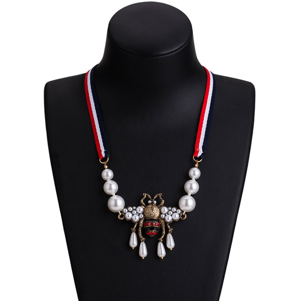 2019 New fashion women Arrival Designer Pendant Necklace Rhinestone Pearl Bee Necklace Famous Jewelry Fast Shipping