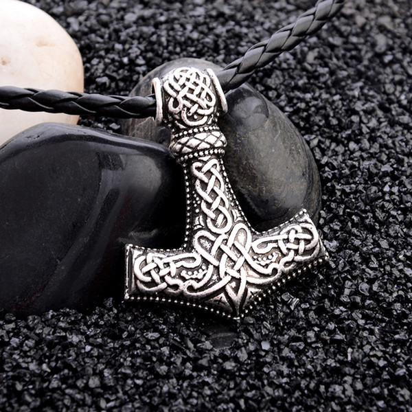 PENDANT Necklaces Norse Vikings Amulet hammer Of Thor Mjolnir Pendant Leather Rope Necklaces Animal Knot Viking Jewelry 5pcs Color Random