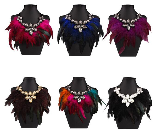 New hot Bohemian colored feather necklace exaggeration colored feather rhinestone necklace women's short collarbone ribbon necklace