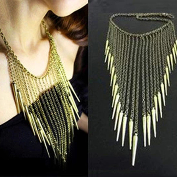 Brand Punk Rivet Necklace Spikes Statement necklace for women Alloy Vintage Necklaces & pendants Fashion jewelry Rivets Tassel Necklaces