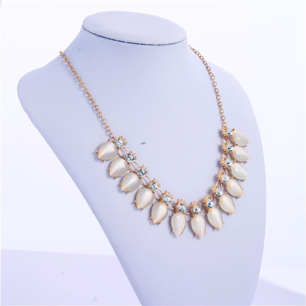 Hot Sell New Arrival Gold Color Elegant Water Drop Crystal Choker Necklace Women Statement Necklaces & Pendants