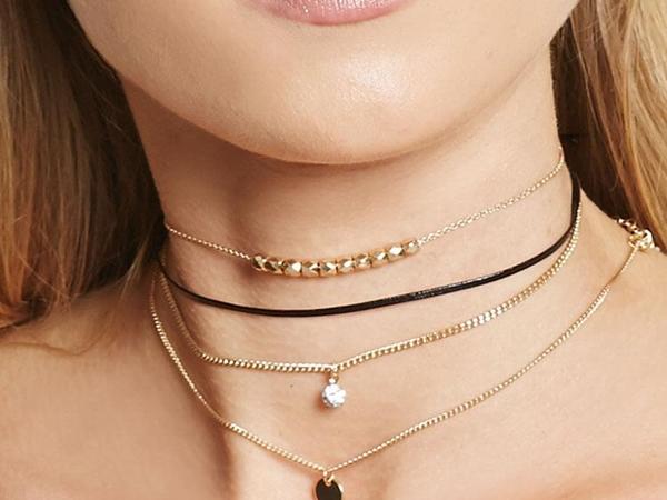 Christmas 2018 simple and creative flash drill collarbone chain with popular element alloy round plate necklace and new summer style