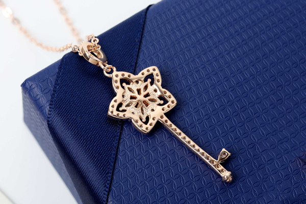 LADY flower rose gold key design necklace soft beauty, open the romantic elegance between the neck