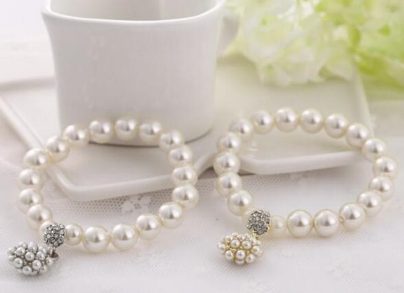 .Luxury fashion designer Pearl Beaded Bracelet Bridal Charm jewelry for women lady girl beautiful Elastic bracelet lovely wedding jewellry