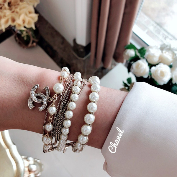 Women's jewelry 2019 fashion classic hot and elegant high-end custom multi-layer pearl braceleton